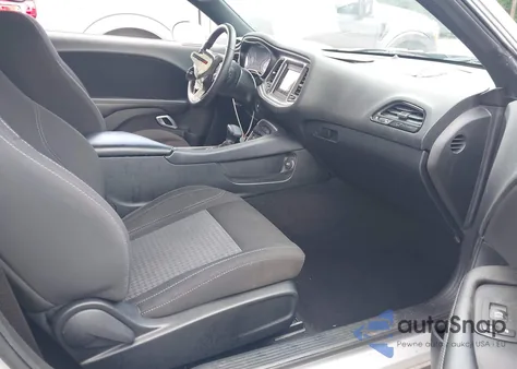 2021 Dodge Challenger Sxt из США, поврежденный, VIN 2C3CDZAG4MH641644